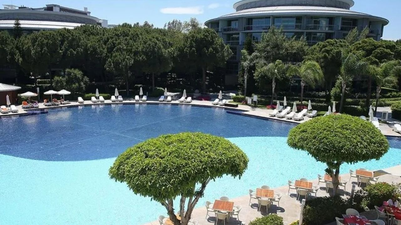 AKP’den otel platformlarını ilgilendiren kritik teklif: Türkiye’de faaliyet şartları değişiyor